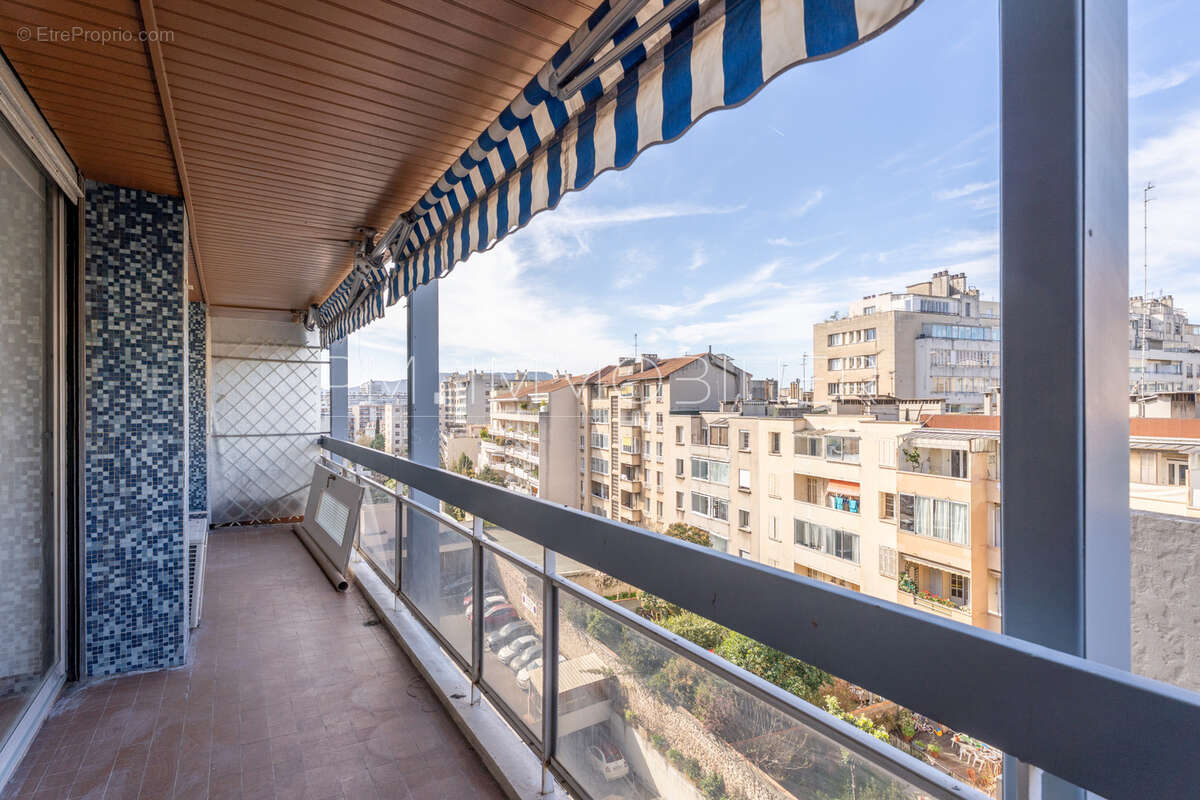 Appartement à MARSEILLE-8E