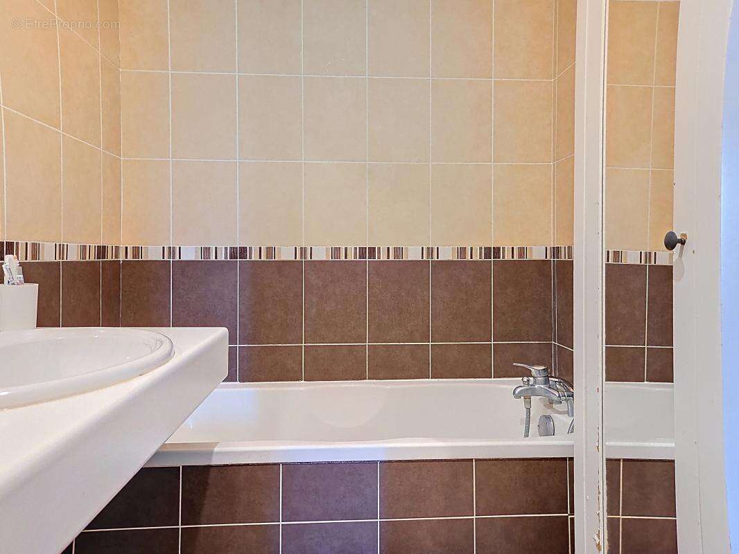 Maison à MIONS
