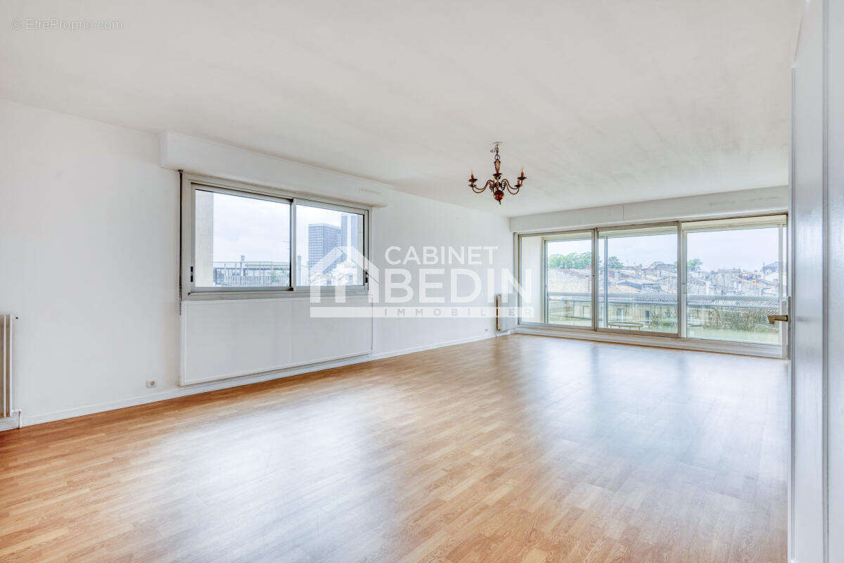 Appartement à BORDEAUX