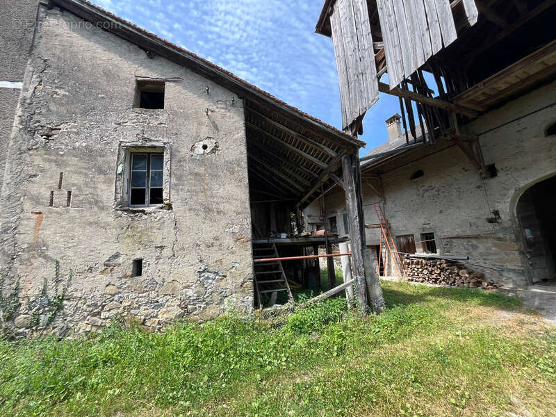 Maison à PERRIGNIER