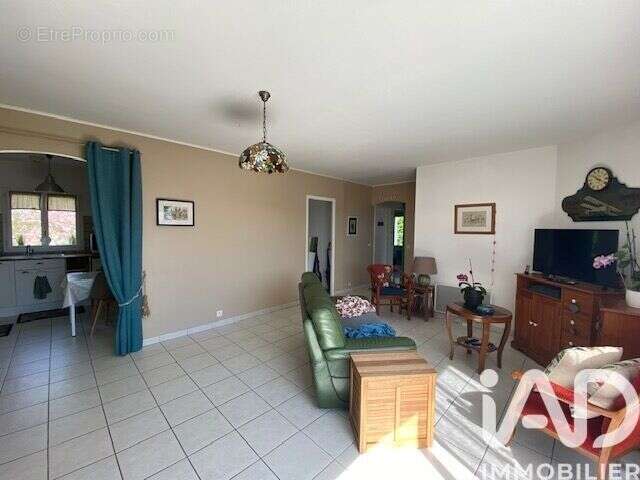 Photo 9 - Maison à CHAMPAGNE-LES-MARAIS