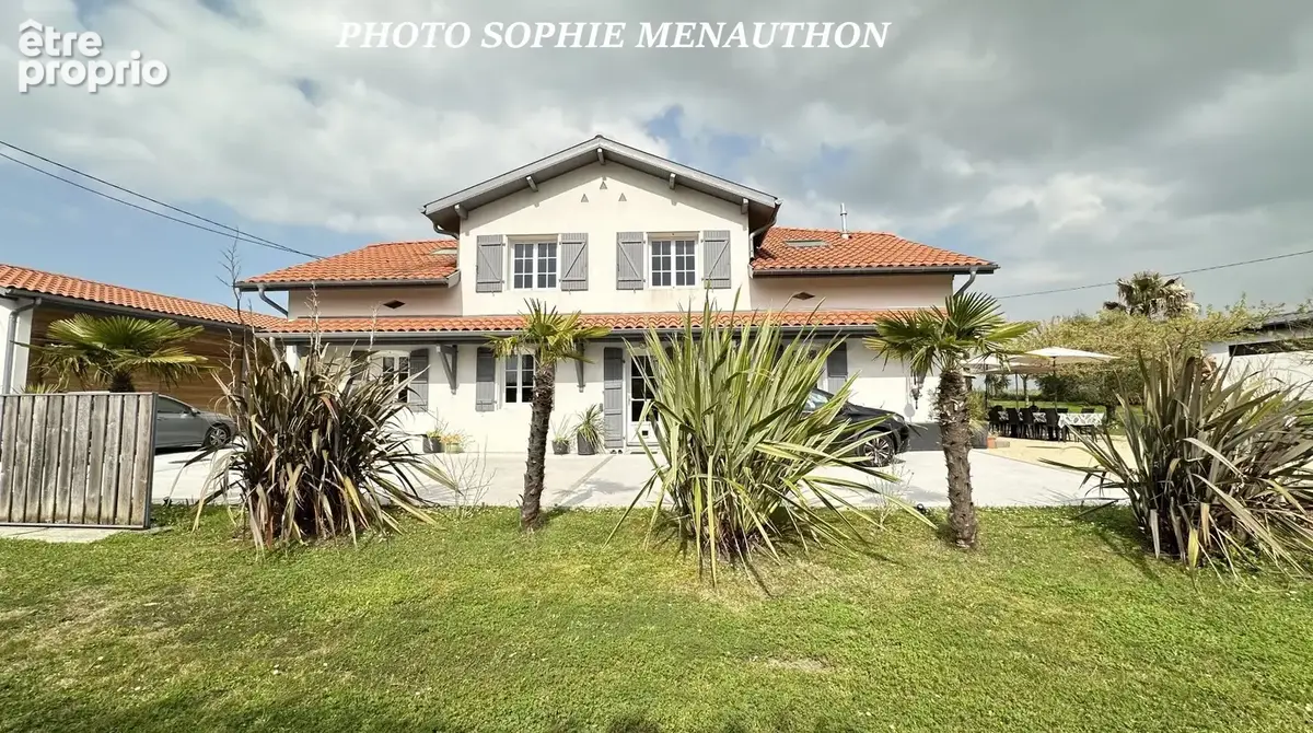 Propriété de caractère rénovée  312 m²  5 chambres  Piscine  À moins de 10 km de Capbreton - photo 2