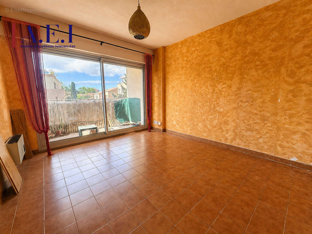 *Appartement T2 à rénover - photo 9