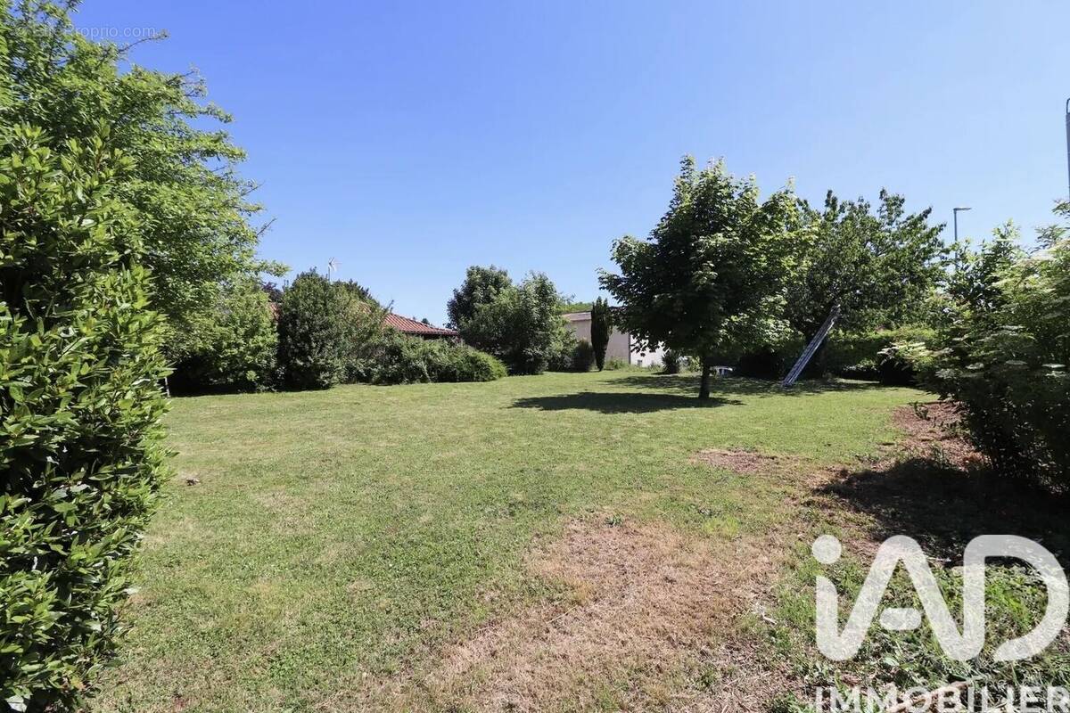 Photo 1 - Terrain à PANAZOL