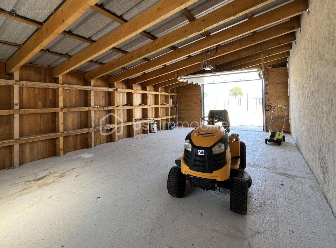 Maison à CORME-ECLUSE