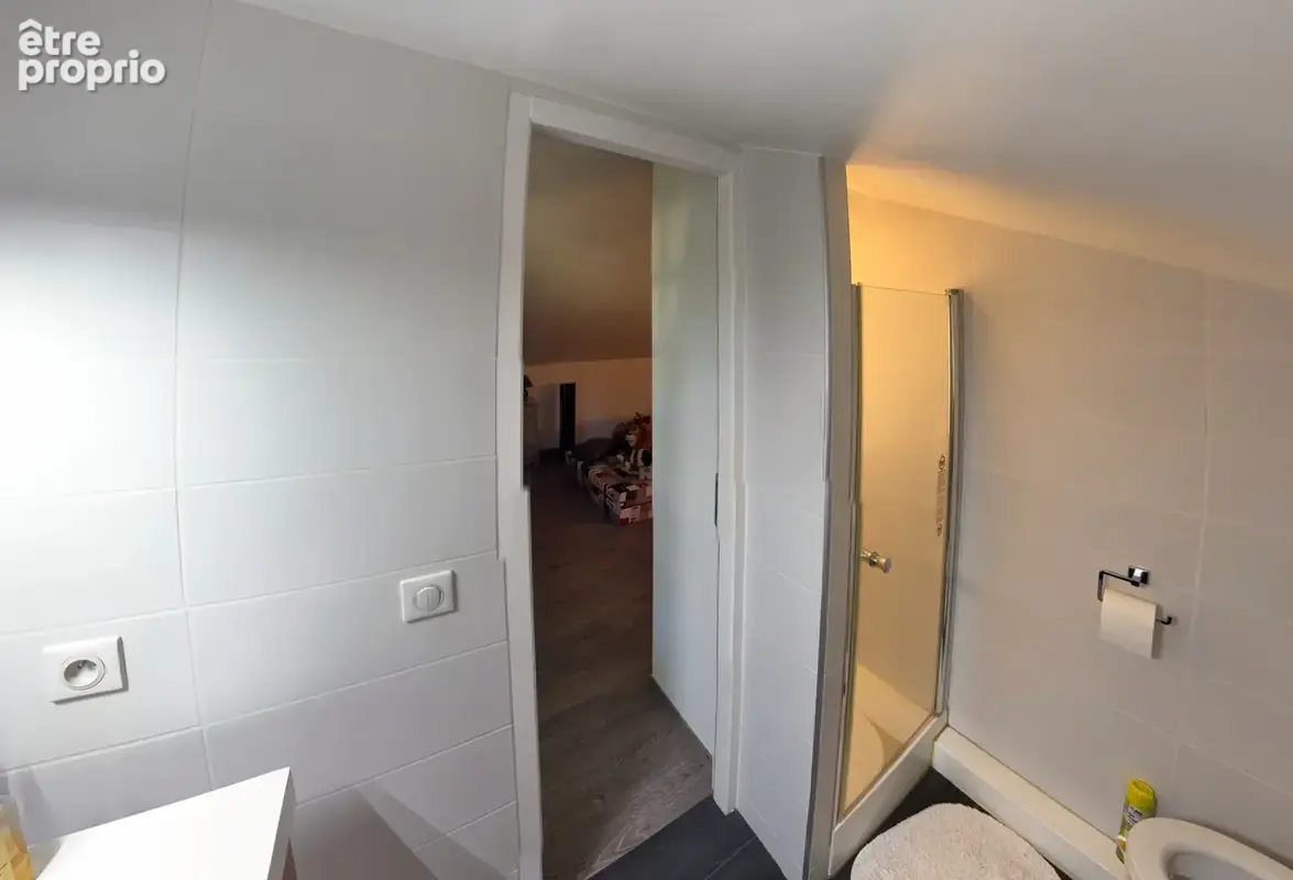 Maison des années 30 à fort potentiel d'agrandissement - Nans-les-Pins - photo 23