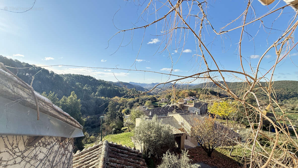 Maison à SAINT-SEBASTIEN-D'AIGREFEUILLE