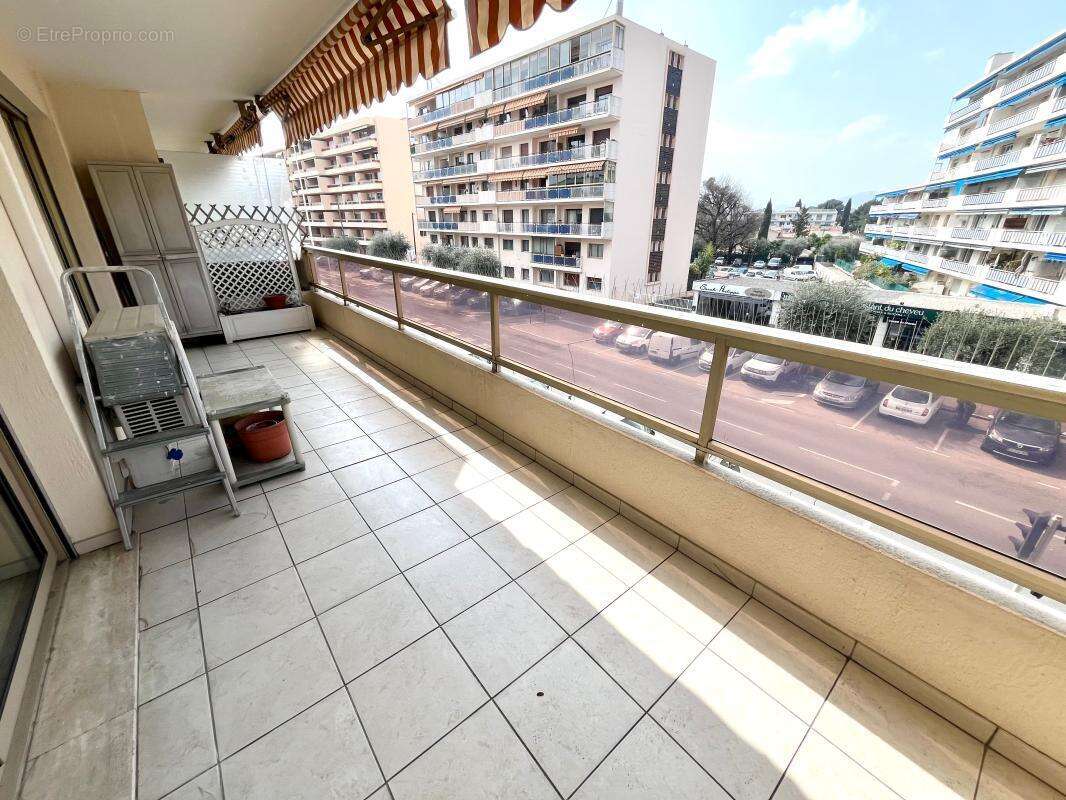 Appartement à LE CANNET