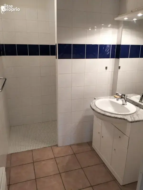 Maison t3 senioriales st genis - photo 4