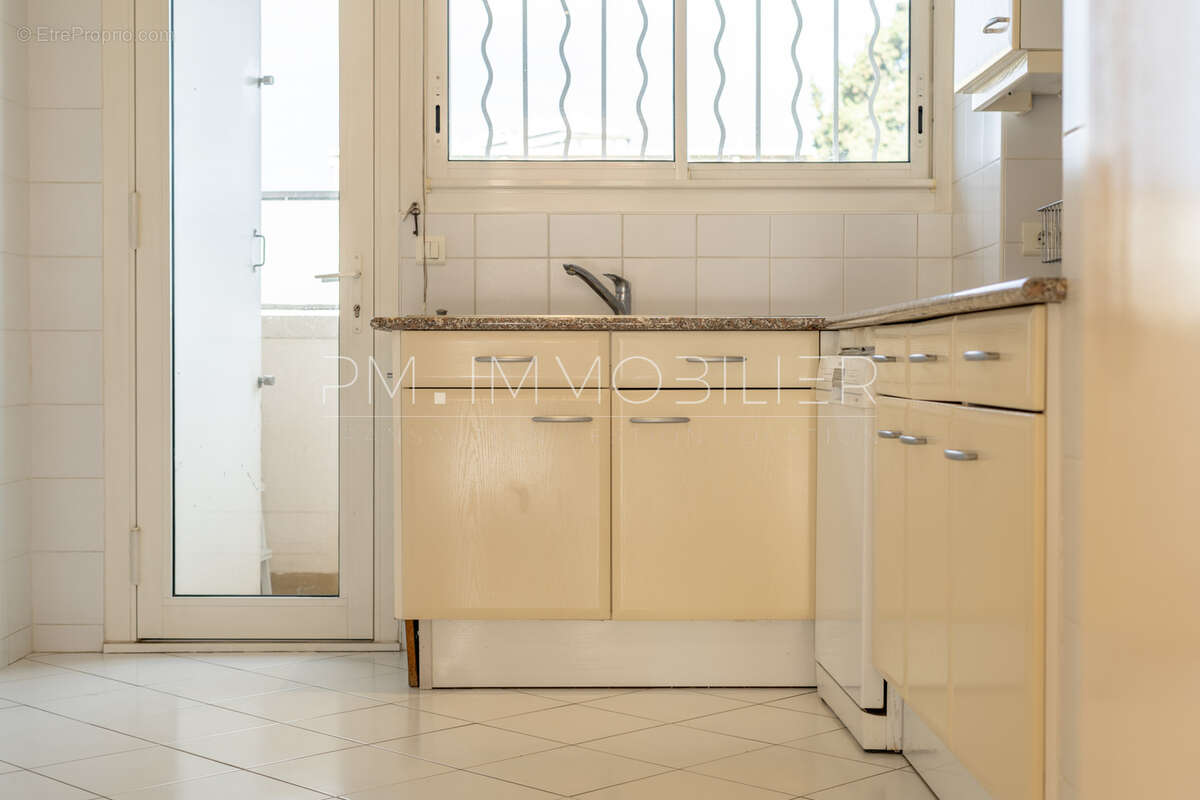 Appartement à MARSEILLE-8E