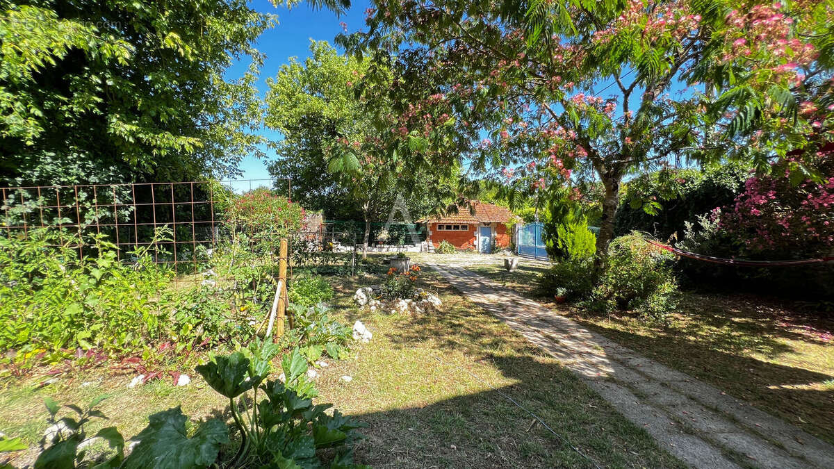 Maison en pierre Medis 170m² quartier très calme - photo 14