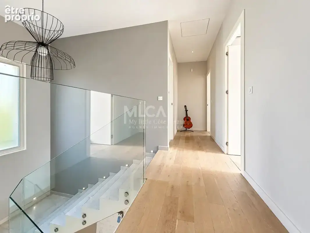 Élégante villa avec piscine — plages et commerces à pied - photo 9