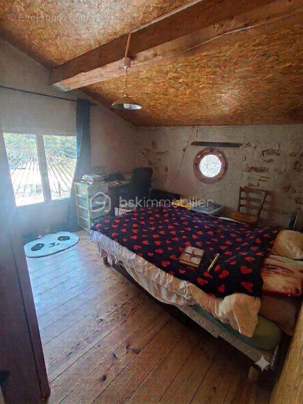 Charme et Authenticité : Maison en pierre restaurée (100m²) - photo 10