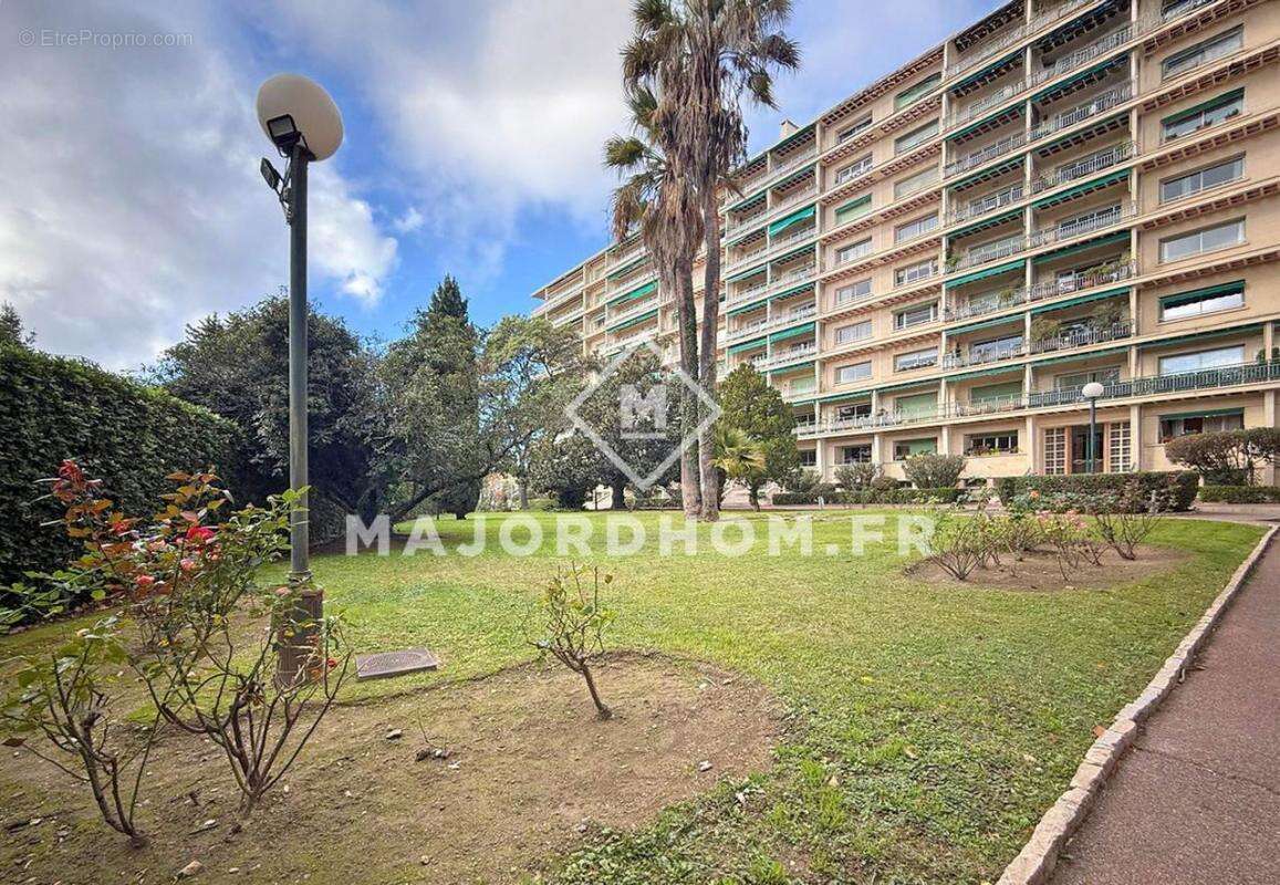 Appartement à MARSEILLE-8E