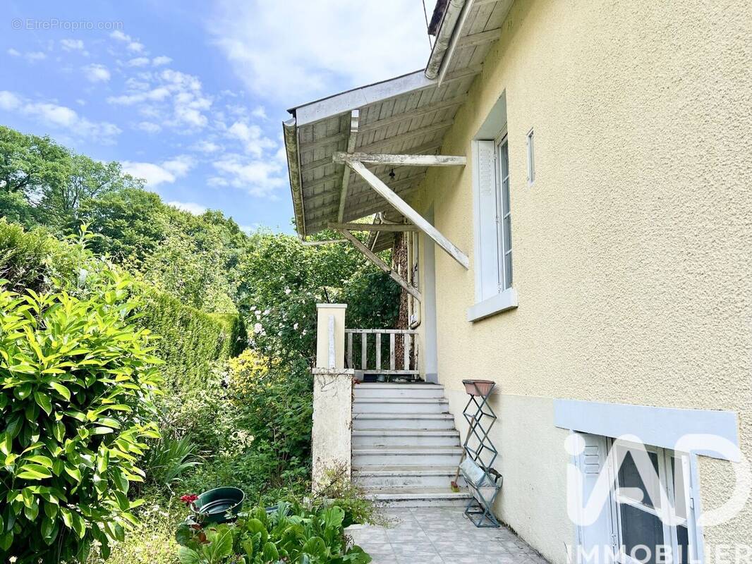 Photo 1 - Maison à SAINT-JUNIEN
