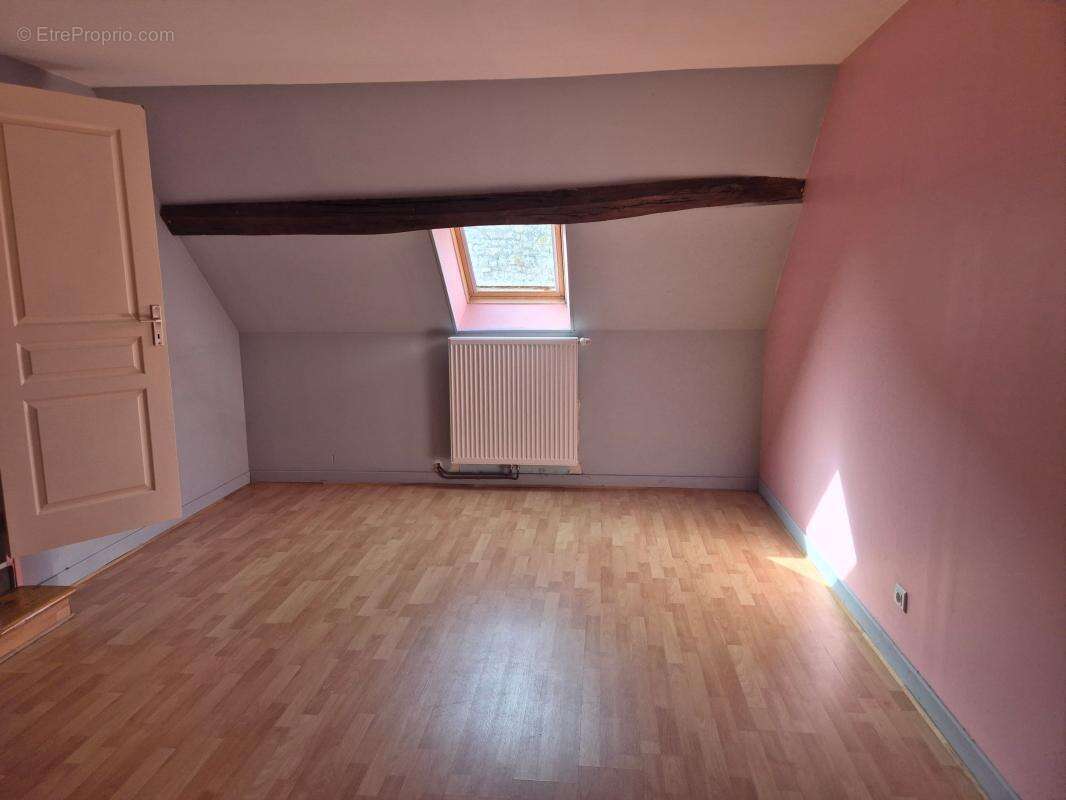 Maison à MESVES-SUR-LOIRE