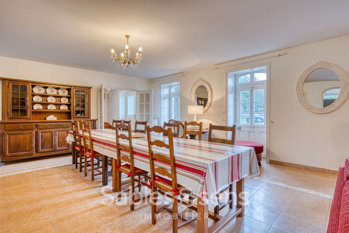 Maison à TALMONT-SAINT-HILAIRE