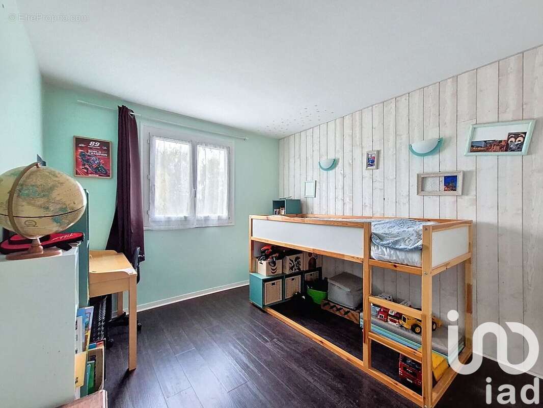 Photo 8 - Maison à LE MESNIL-SAINT-DENIS