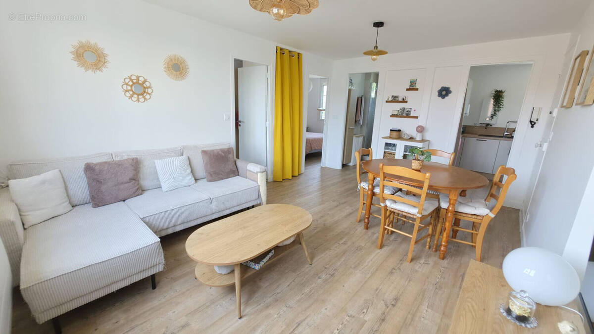 Appartement à SAINT-JACQUES-DE-LA-LANDE