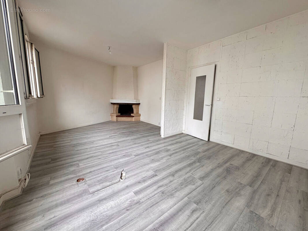 Appartement à MONTREUIL