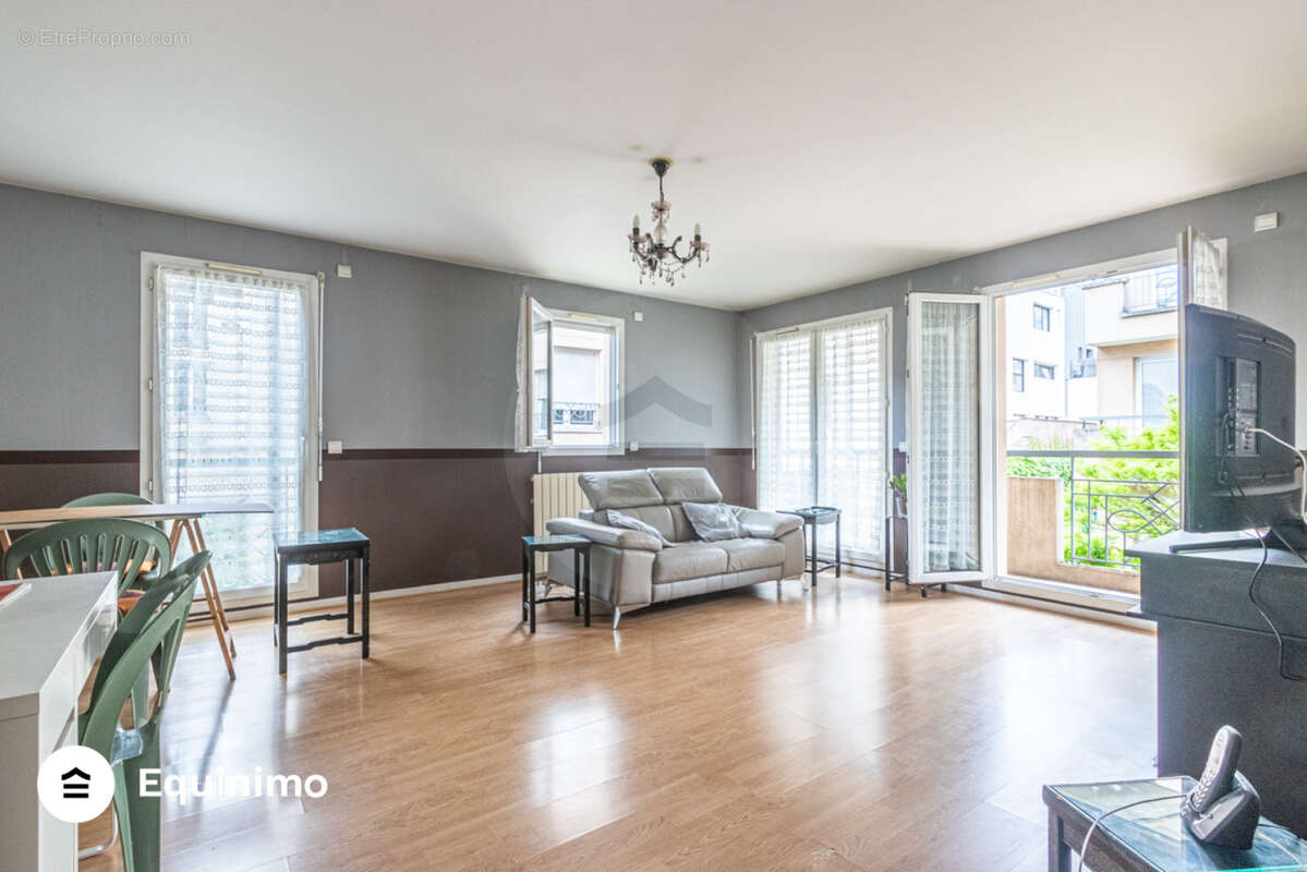 Appartement à PARIS-12E