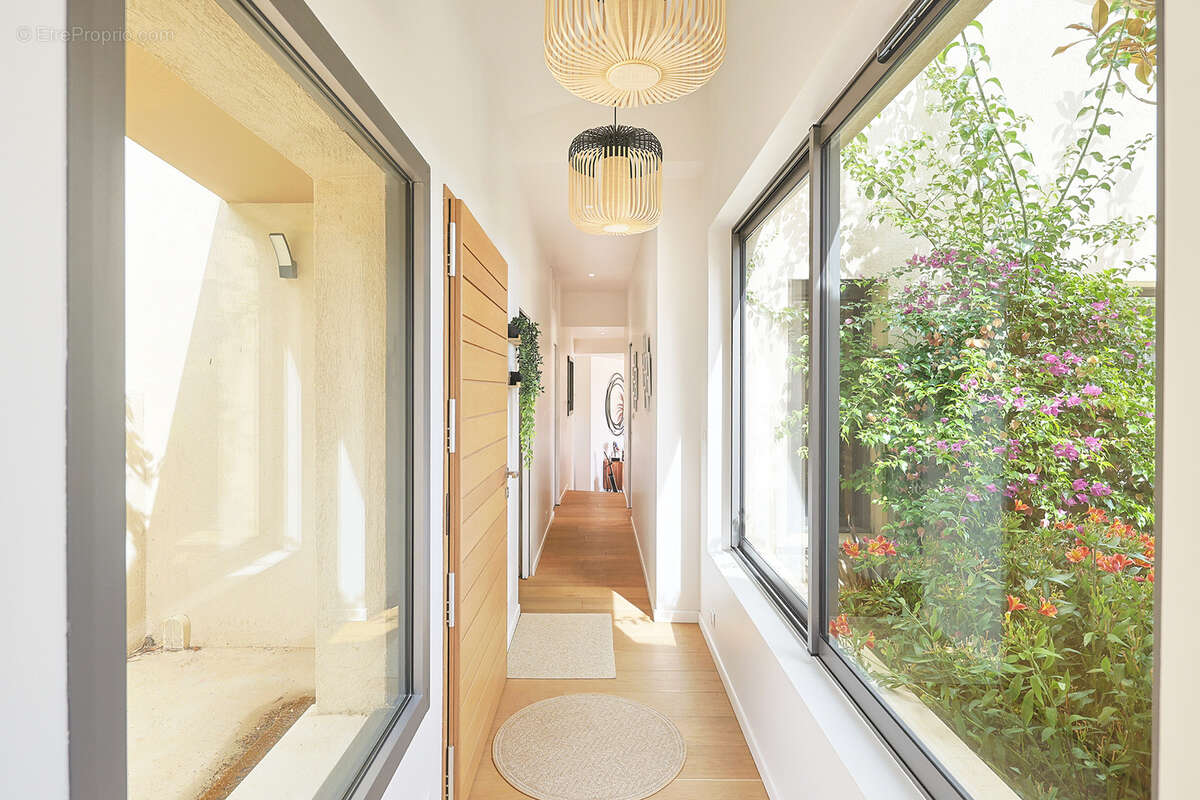 Maison à SOLLIES-VILLE