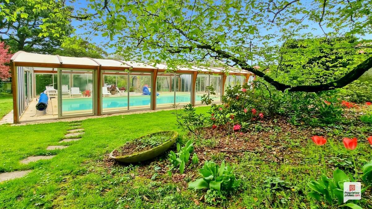 Maison à HAUTE-GOULAINE