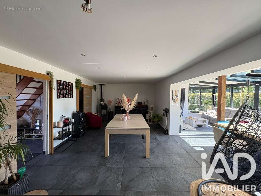 Maison 139 m² à Aix  - photo 3