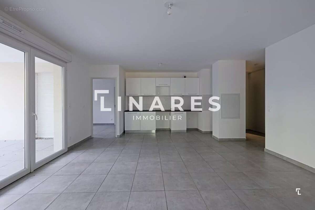 Appartement à MARSEILLE-9E