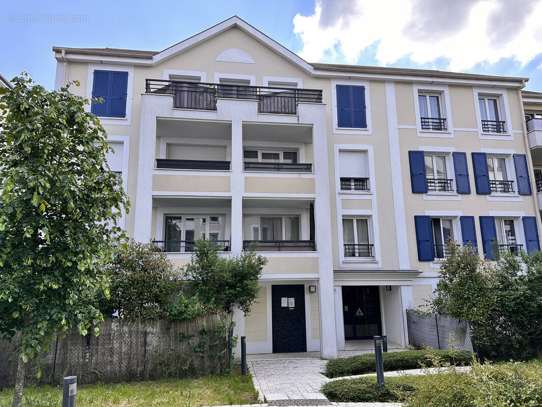 Appartement à BROU-SUR-CHANTEREINE