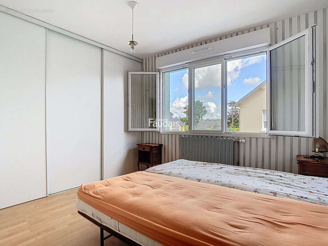 Maison 172 m² à Lithaire  - photo 6