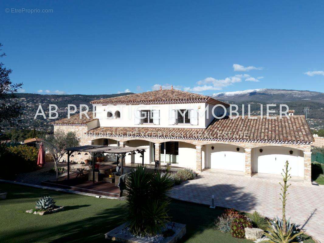 Maison à PEYMEINADE