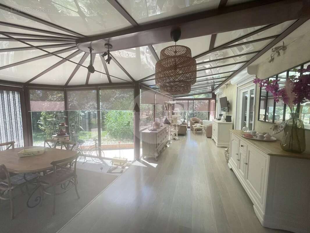 Maison à SAINT-PAUL-EN-FORET