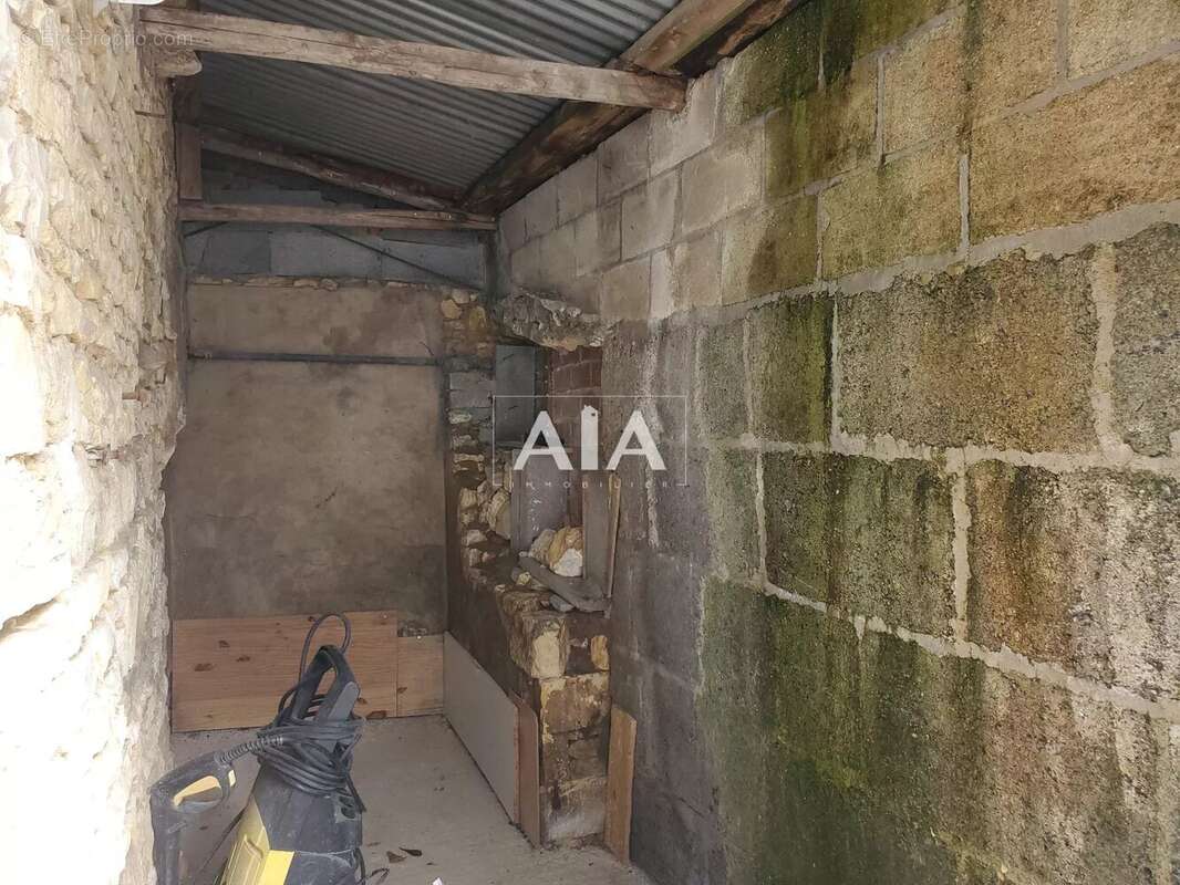 Maison à CHAMPAGNE-MOUTON