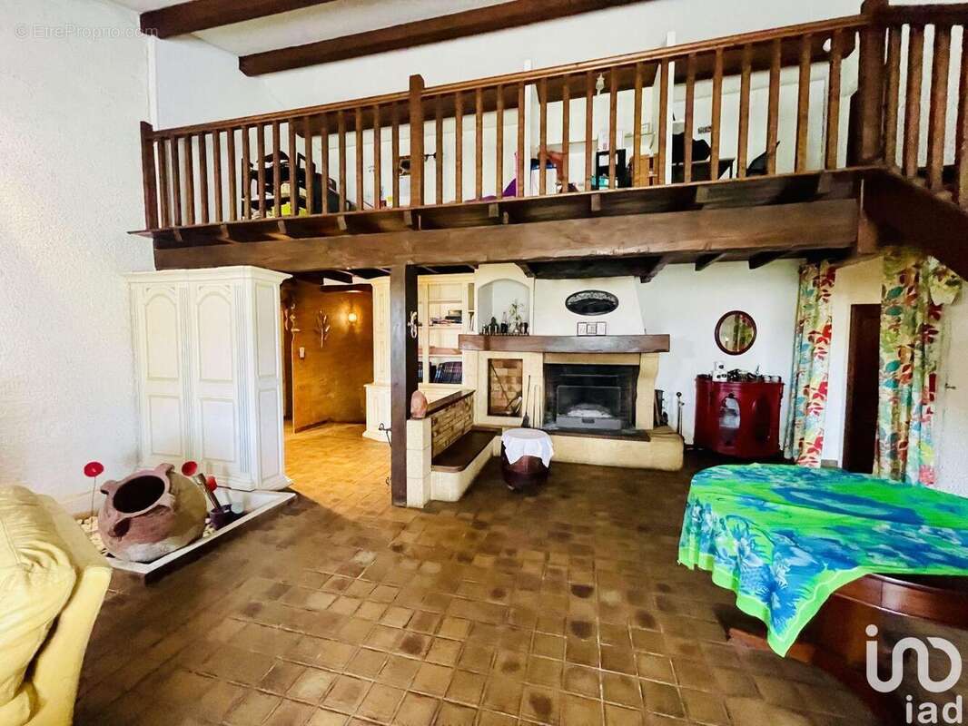 Photo 3 - Maison à FORCALQUEIRET