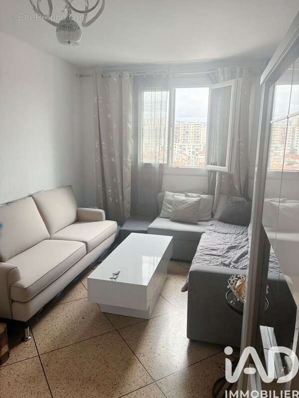 Photo 2 - Appartement à MARSEILLE-3E