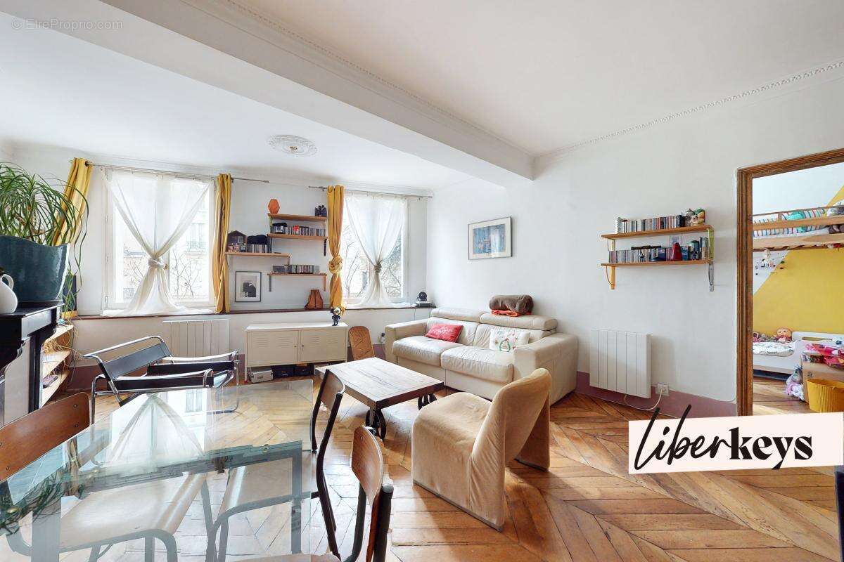 Appartement à PARIS-14E