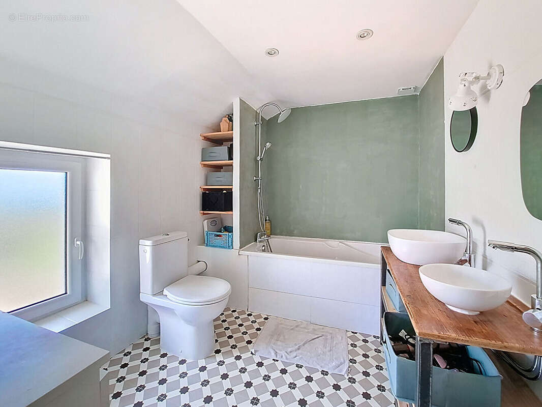 Maison à BELLEVILLE