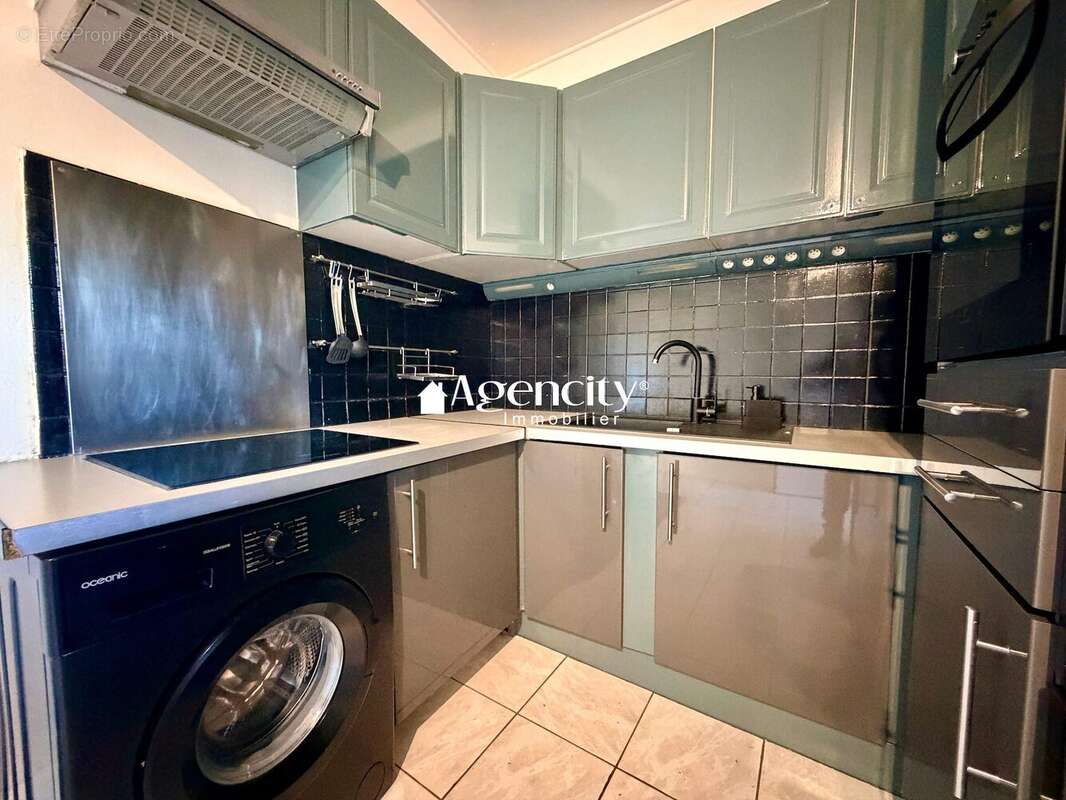 Appartement à EMERAINVILLE