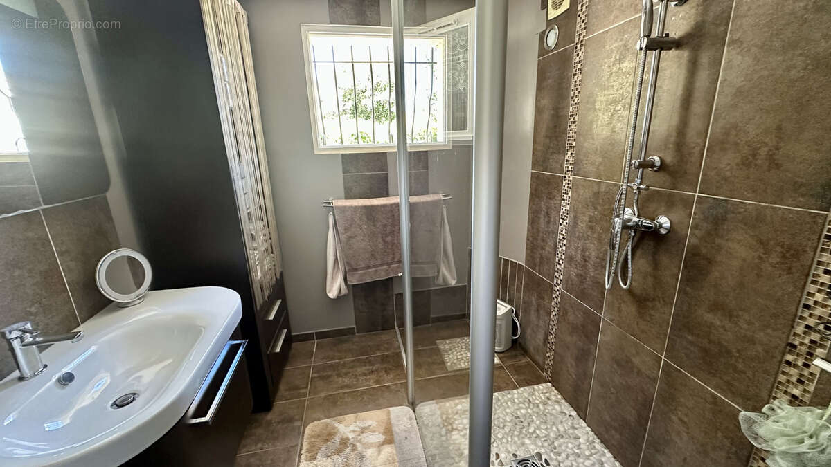 Maison à SAINT-MAXIMIN-LA-SAINTE-BAUME