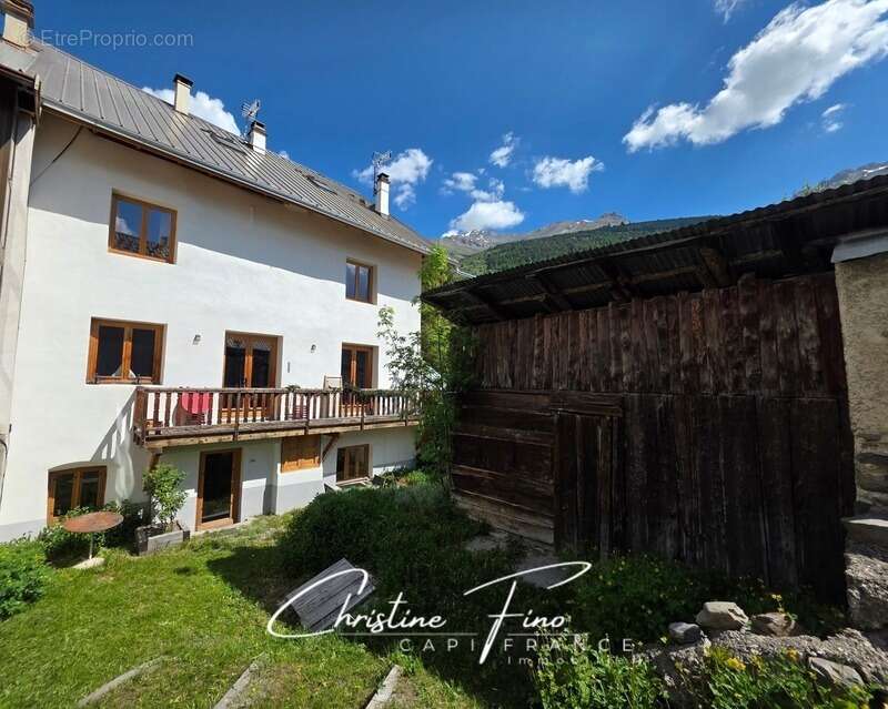 Appartement à LE MONETIER-LES-BAINS