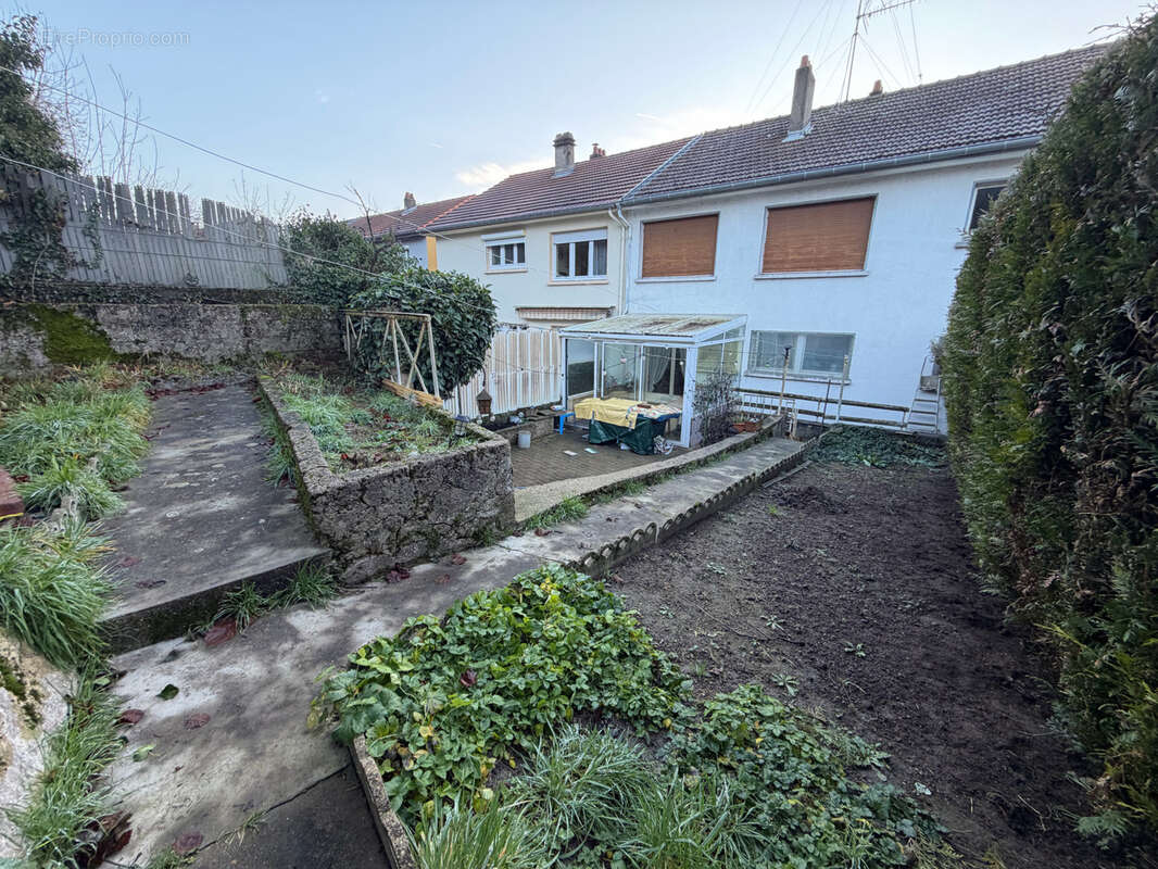 Maison à ARS-SUR-MOSELLE