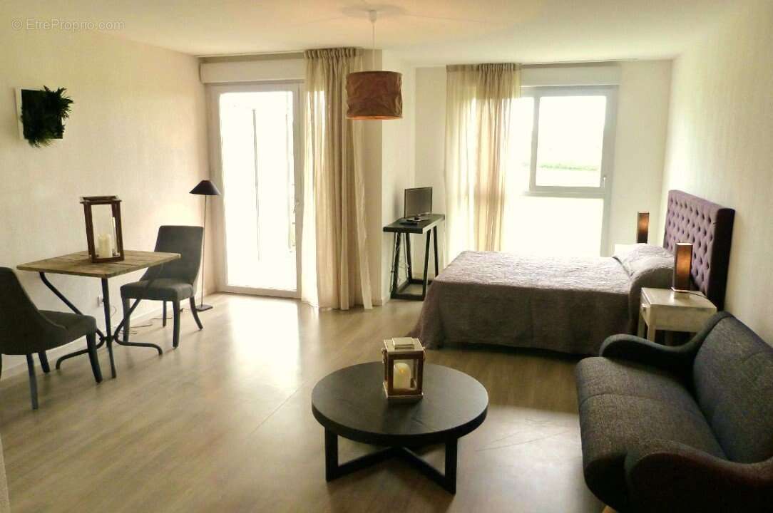 INVESTISSEMENT LOCATIF  Yzeure  Résidence Seniors Les Jardins du Danube - 6,75% de rentabilité - photo 2