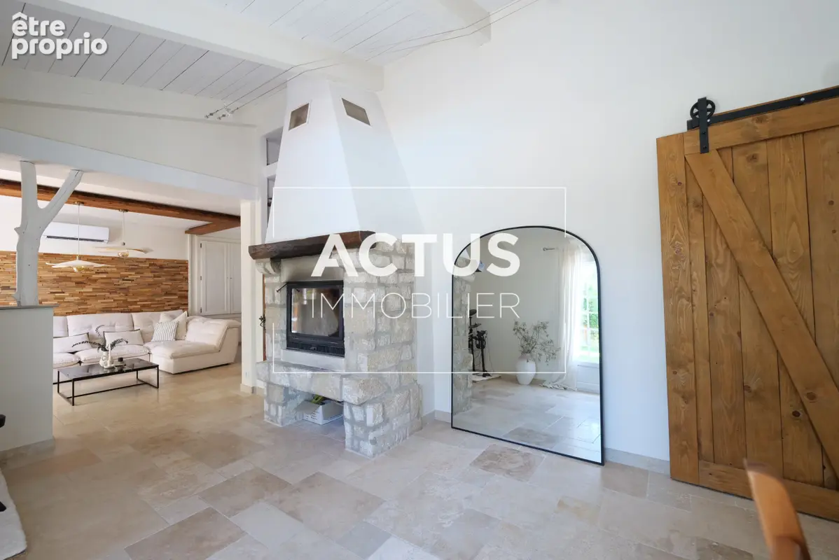 Maison 6 pièces 183 m² à vendre à Charleval (13350) - photo 8
