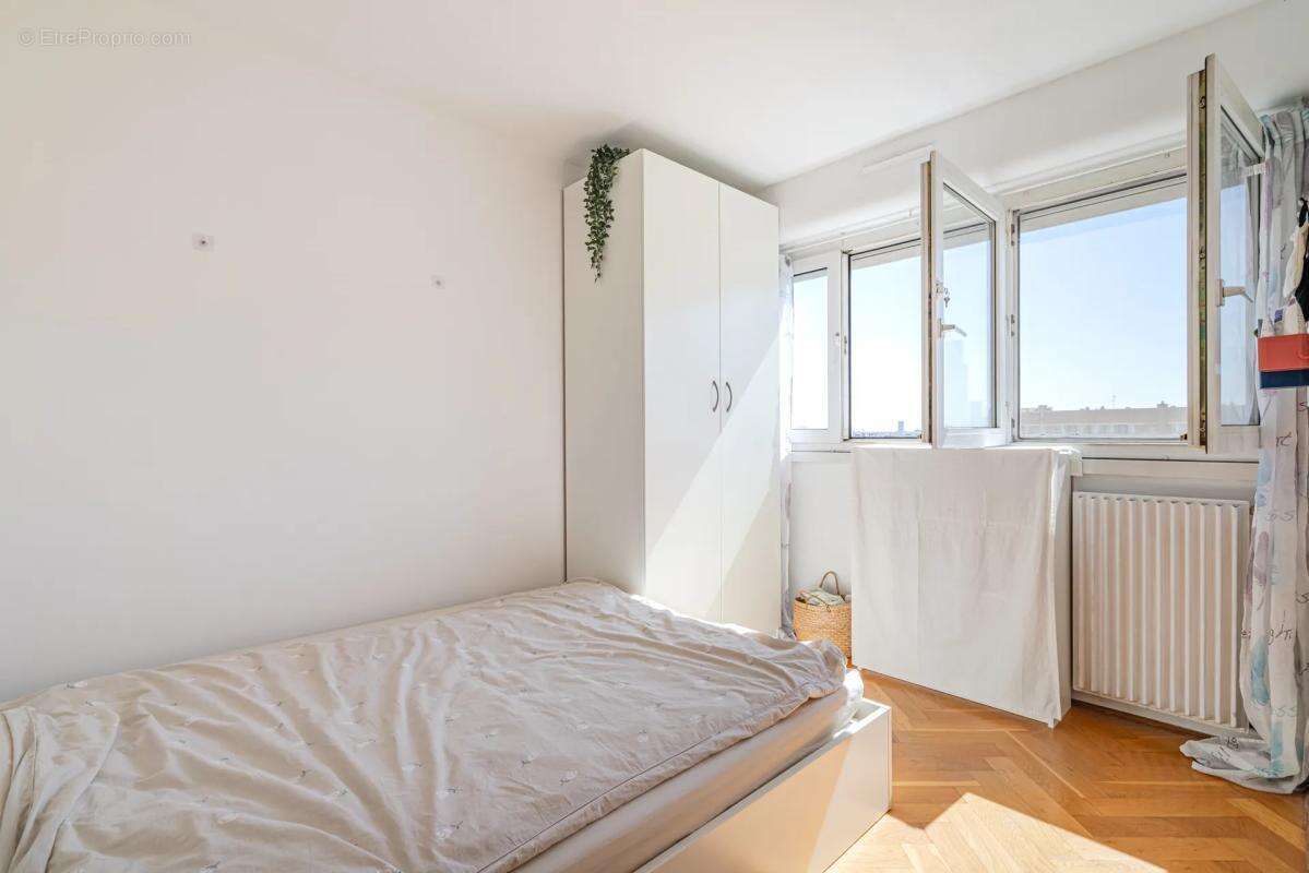 Appartement à COLOMBES