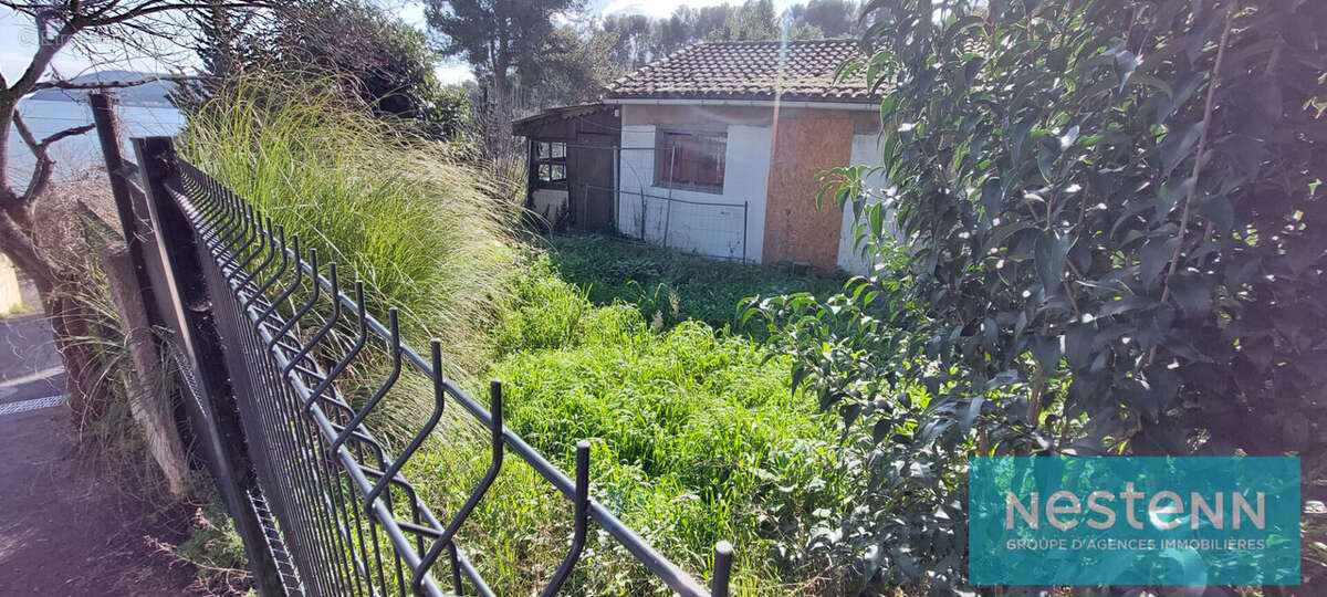 Terrain à ISTRES