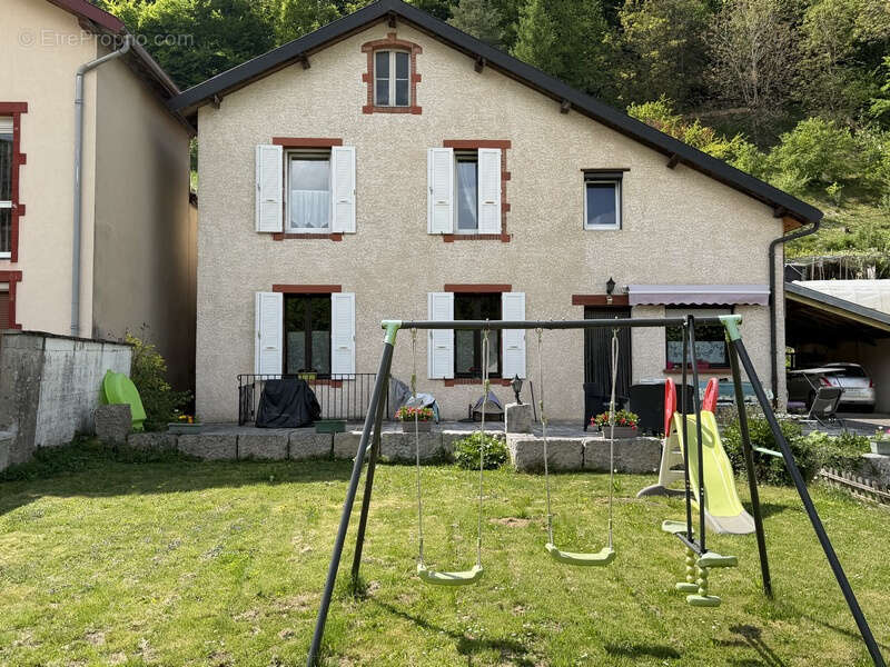 Maison à MOIRANS-EN-MONTAGNE