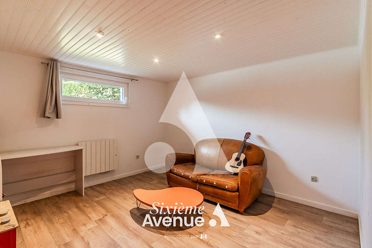 Maison à CHAZAY-D'AZERGUES