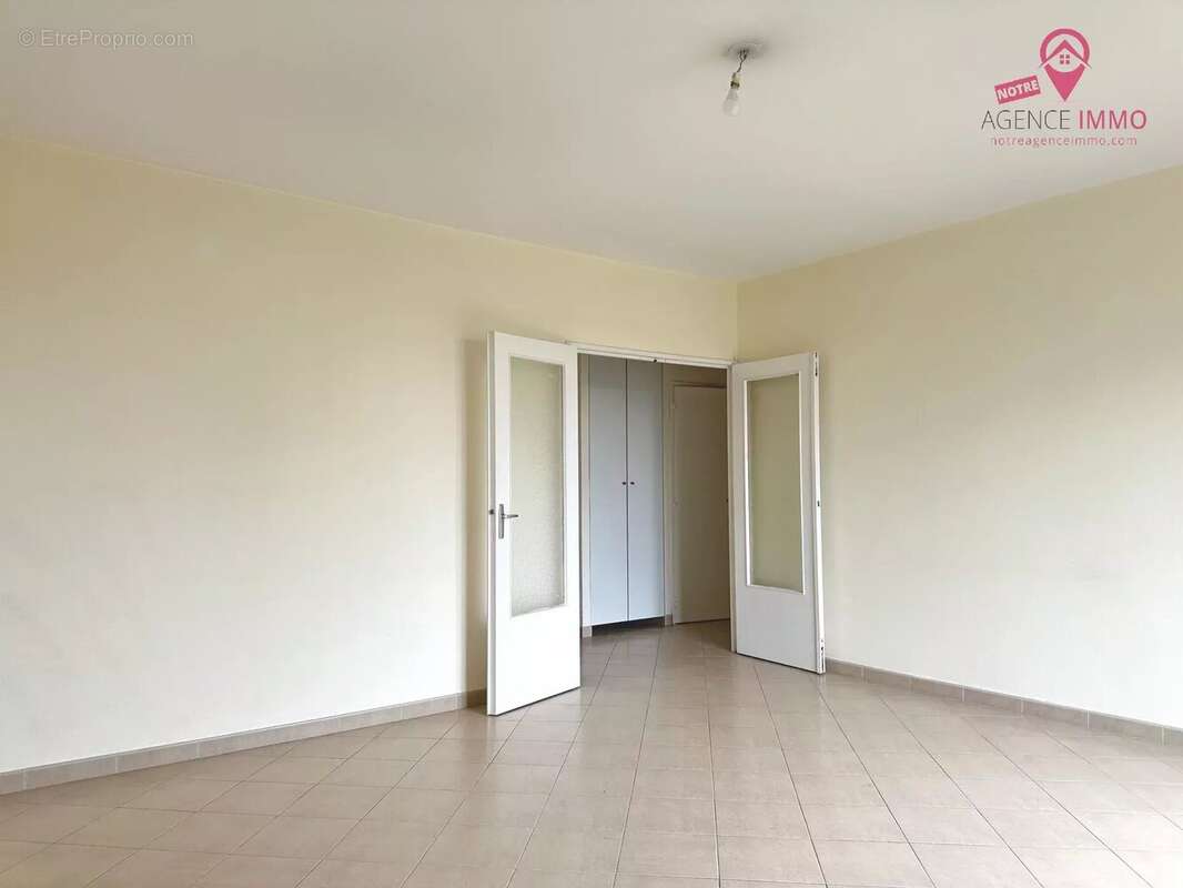 Appartement à LYON-8E