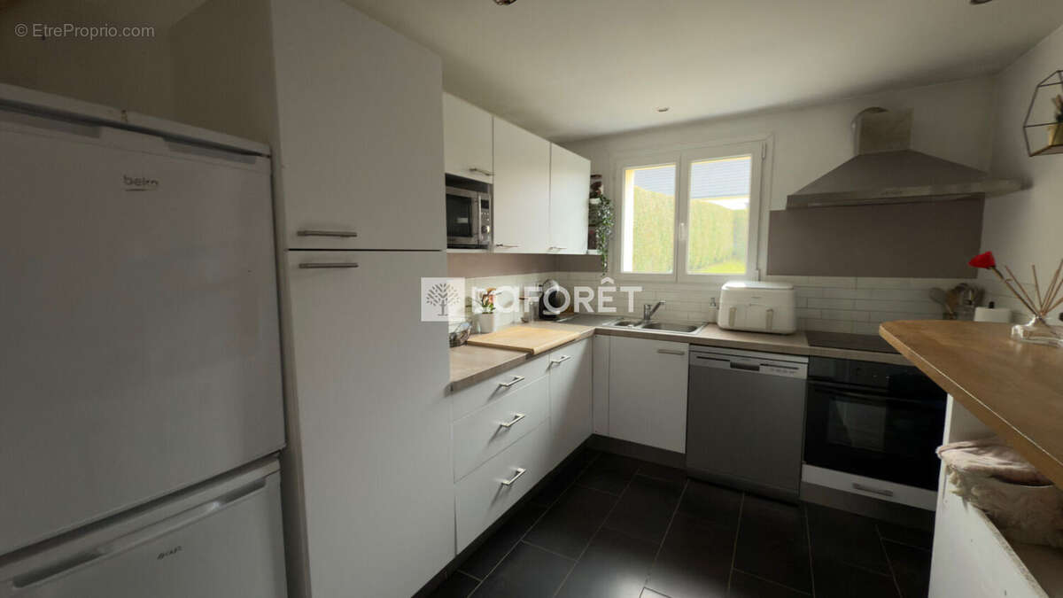 Maison à SAINT-JEAN-DU-CARDONNAY